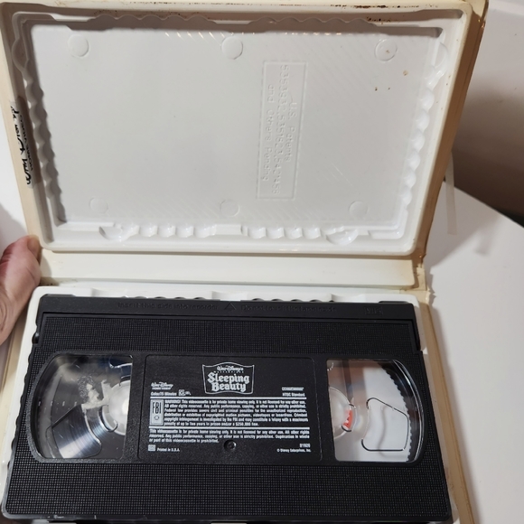 Disney Masterpiece Collection Sleeping Beauty Fully Restored Limited Edition VHS - Picture 10 of 11